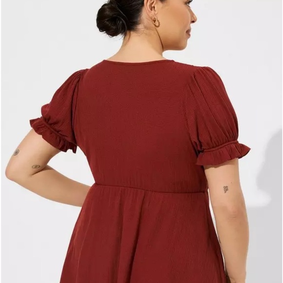 Torrid Ribbed Surplice Peplum Top - Picture 2 of 5